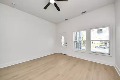 5226 Ricky Street, Houston, TX 77033 - Photo 11