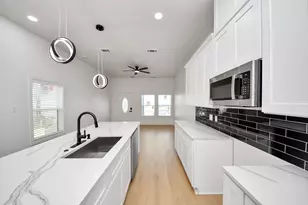 5226 Ricky St, Houston, TX 77033 - Photo 17