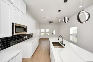 5226 Ricky St, Houston, TX 77033 - Photo 13