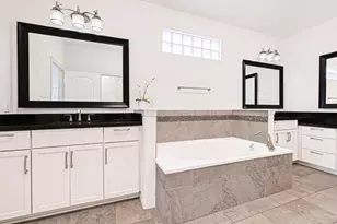 1531 Woodbend Park W, Houston, TX 77055 - Photo 15