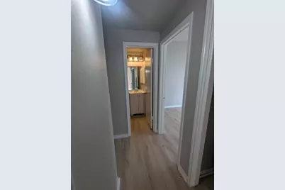 10152 Waterstone Drive, Houston, TX 77042 - Photo 5