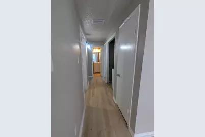 10152 Waterstone Drive, Houston, TX 77042 - Photo 9