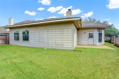4822 Silverlake Drive, Sugar Land, TX 77479 - Photo 35