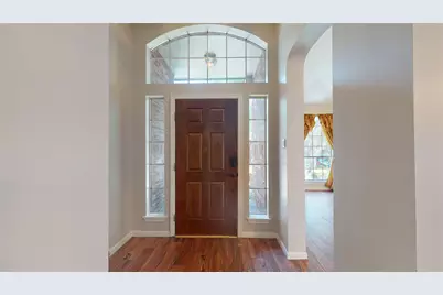 4822 Silverlake Drive, Sugar Land, TX 77479 - Photo 3