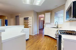 4822 Silverlake Dr, Sugar Land, TX 77479 - Photo 17