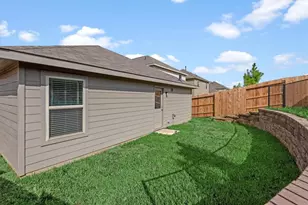 1525 San Sebastien Dr, Conroe, TX 77301 - Photo 21