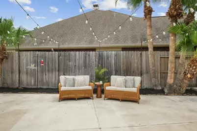 2372 Autumn Mist Court, League City, TX 77573 - Photo 19