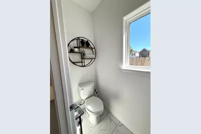 7520 Carver Road, Houston, TX 77088 - Photo 11