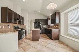 37 Rodeo Dr, Manvel, TX 77578 - Photo 5