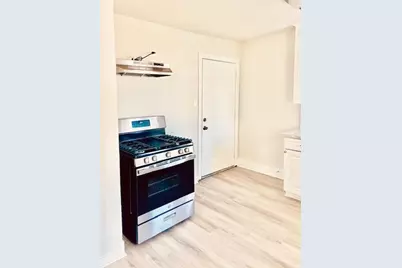 1214 Des Jardines Street #FRONT, Houston, TX 77023 - Photo 7