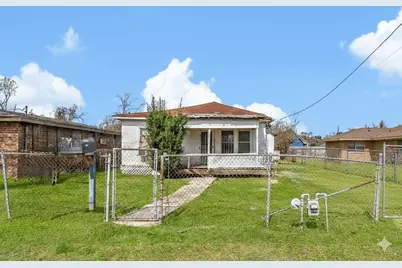 878 Granville Drive, Houston, TX 77091 - Photo 1