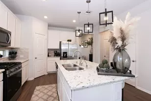 27827 Overton Hollow Dr, Spring, TX 77386 - Photo 9