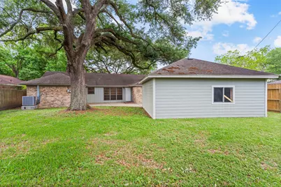 707 Briargrove Drive, Alvin, TX 77511 - Photo 21