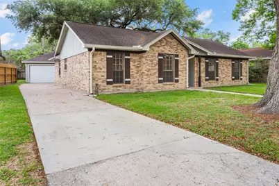 707 Briargrove Drive, Alvin, TX 77511 - Photo 3