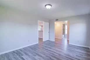 15806 Val Verde Dr, Houston, TX 77083 - Photo 5