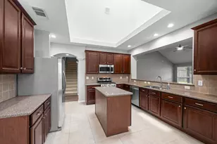 1855 Silent Shore Ct, League City, TX 77573 - Photo 17