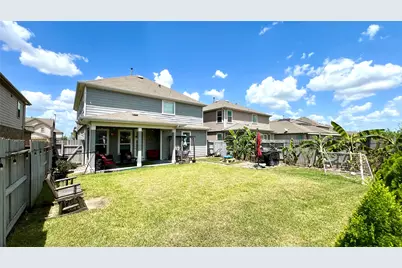 2635 Oakwood Bluff Trail, Houston, TX 77038 - Photo 41