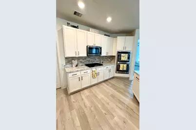 2635 Oakwood Bluff Trail, Houston, TX 77038 - Photo 11