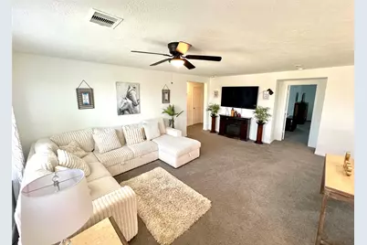 2635 Oakwood Bluff Trail, Houston, TX 77038 - Photo 35