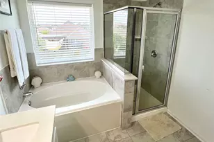 2635 Oakwood Blf Trl, Houston, TX 77038 - Photo 25