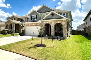 2635 Oakwood Blf Trl, Houston, TX 77038 - Photo 3