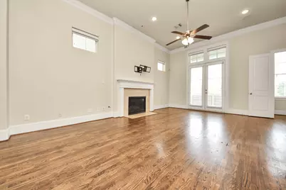 210 E 28th Street, Houston, TX 77008 - Photo 5