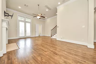 210 E 28th Street, Houston, TX 77008 - Photo 17