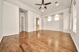 210 E 28th St, Houston, TX 77008 - Photo 25