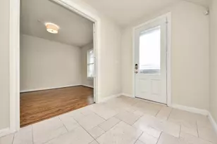 210 E 28th St, Houston, TX 77008 - Photo 11