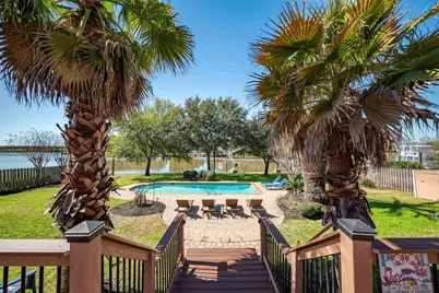 18510 Barbuda Lane, Houston, TX 77058 - Photo 39