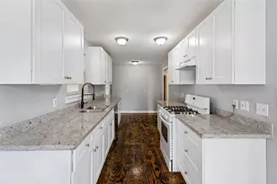 11806 E Jane Ln, Tomball, TX 77375 - Photo 5