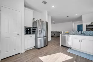 7306 Madison Cmns Ln, Houston, TX 77075 - Photo 9