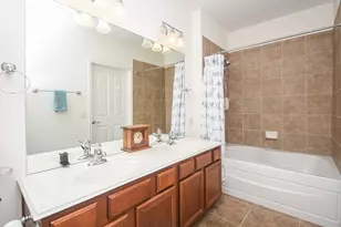 13600 Breton Ridge St, Houston, TX 77070 - Photo 25