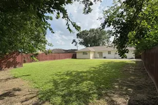 12127 Rhinebeck Dr, Houston, TX 77089 - Photo 5