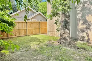 114 Munford St, Houston, TX 77008 - Photo 11