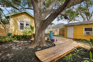 4823 Fannin Dr, Galveston, TX 77551 - Photo 39