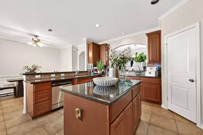 3418 Skyline Village Drive, Houston, TX 77057 - Photo 15