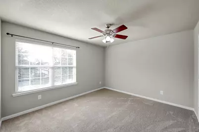 10 Canterborough Place, Tomball, TX 77375 - Photo 33