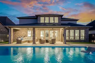 5722 Logan Ridge Ln, Fulshear, TX 77441 - Photo 1