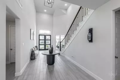 5722 Logan Ridge Lane, Fulshear, TX 77441 - Photo 5