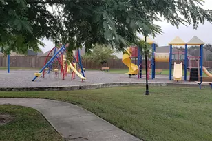 2702 Golden Hills Ct, Fresno, TX 77545 - Photo 7