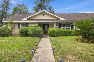 2104 French Pl, Baytown, TX 77520 - Photo 23