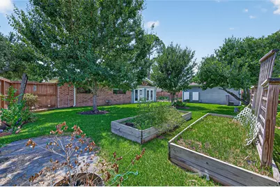 11818 Meadowdale Drive, Meadows, TX 77477 - Photo 41