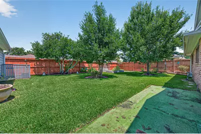 11818 Meadowdale Drive, Meadows Place, TX 77477 - Photo 39