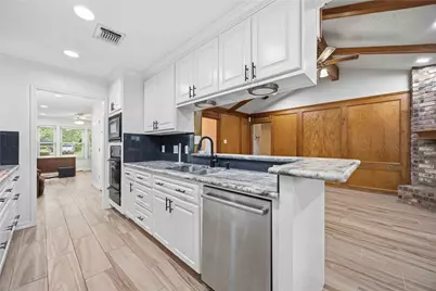154 Evanston Street, Houston, TX 77015 - Photo 9