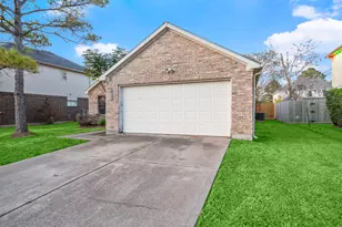 3109 Berryfield, Pearland, TX 77581 - Photo 3
