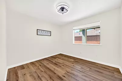 8618 Van Hut Lane, Houston, TX 77044 - Photo 23