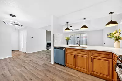8618 Van Hut Lane, Houston, TX 77044 - Photo 13