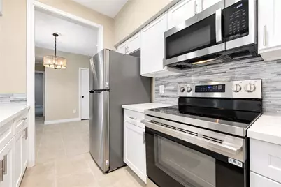 706 Bering Drive #103, Houston, TX 77057 - Photo 7