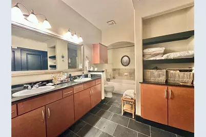 1901 Post Oak Boulevard #3606, Houston, TX 77056 - Photo 11